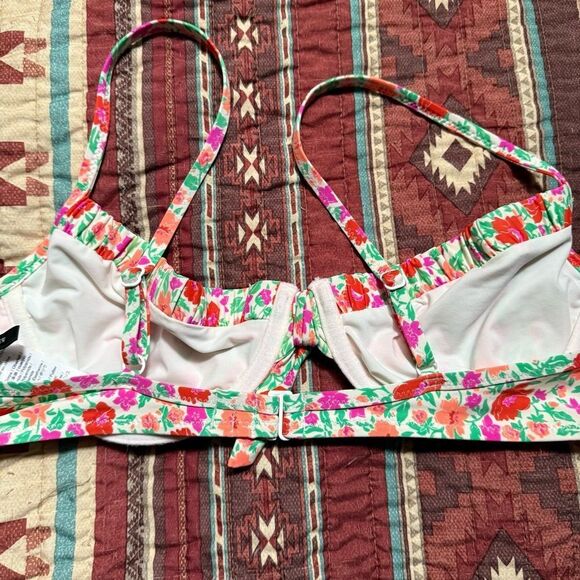 J. Crew floral bikini top size 36B - Picture 5 of 6